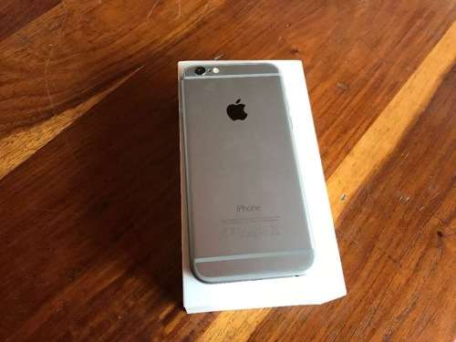 iPhone 6 64 gig space gray with box and all accessories - like new